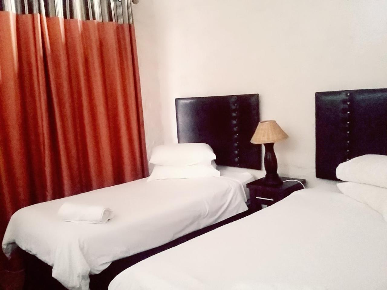 Bains Lodge Bloemfontein Luaran gambar